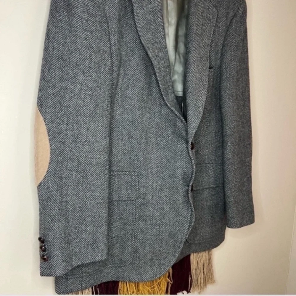 Allyn St. George Wool Herringbone Sports Blazer